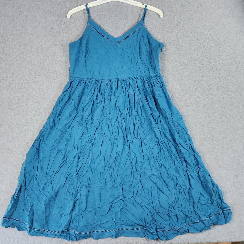 Old Navy Fit & Flare Dress Womens Large Blue Rayon Smocked Back Ladder Lace Trim